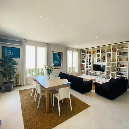 Apartment Super Attico Sul Mare Lido di Camaiore