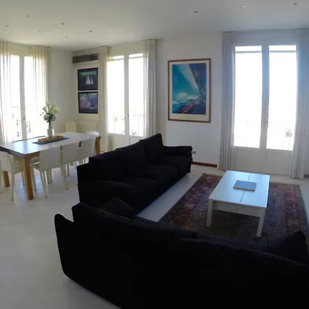 Apartment Super Attico Sul Mare Lido di Camaiore