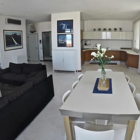 Super Attico Sul Mare Apartamento